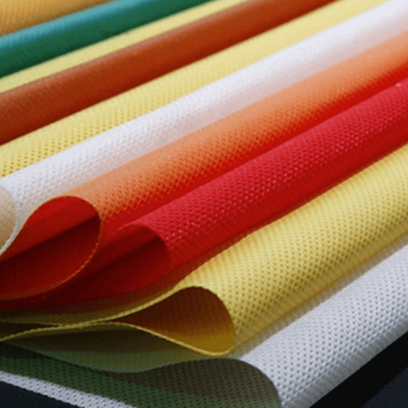 Witte niet-geweven polyester stapelvezel (gebruik voor naaldvilt) 2,5D×64mm